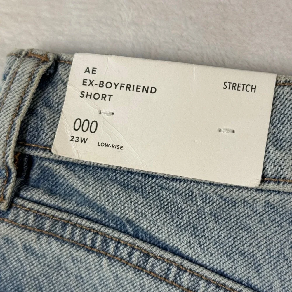 American‎ Eagle Ex-Boyfriend Short Light Wash Distressed Denim 000 23W 41979022
